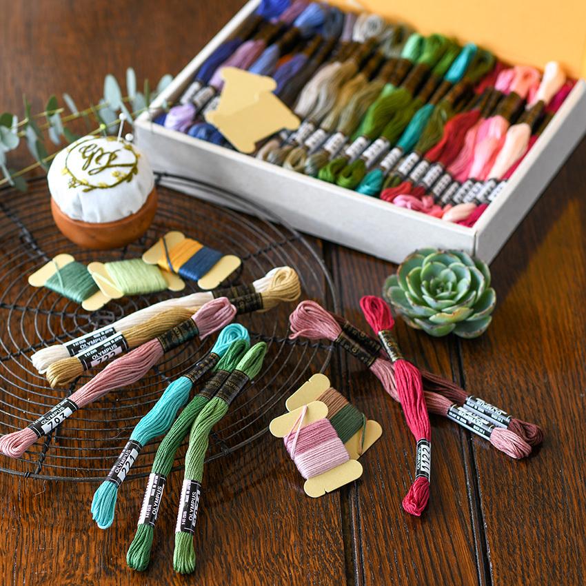 VENDOME スズランブローチ・イヤリングセット　刺繍ジュエリーBOX付き VENDOME スズランブローチ・イヤリングセット 刺繍ジュエリーBOX付き