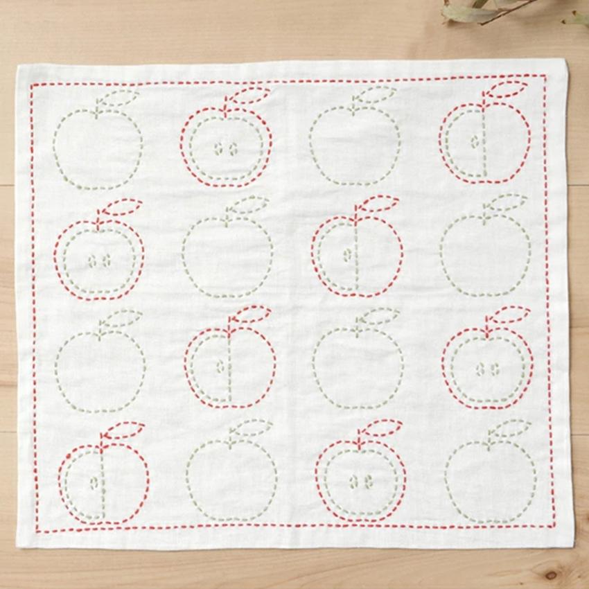 刺し子キット ふきん 白 ＜リンゴ＞ 日本製 約30×34cm | 刺し子の