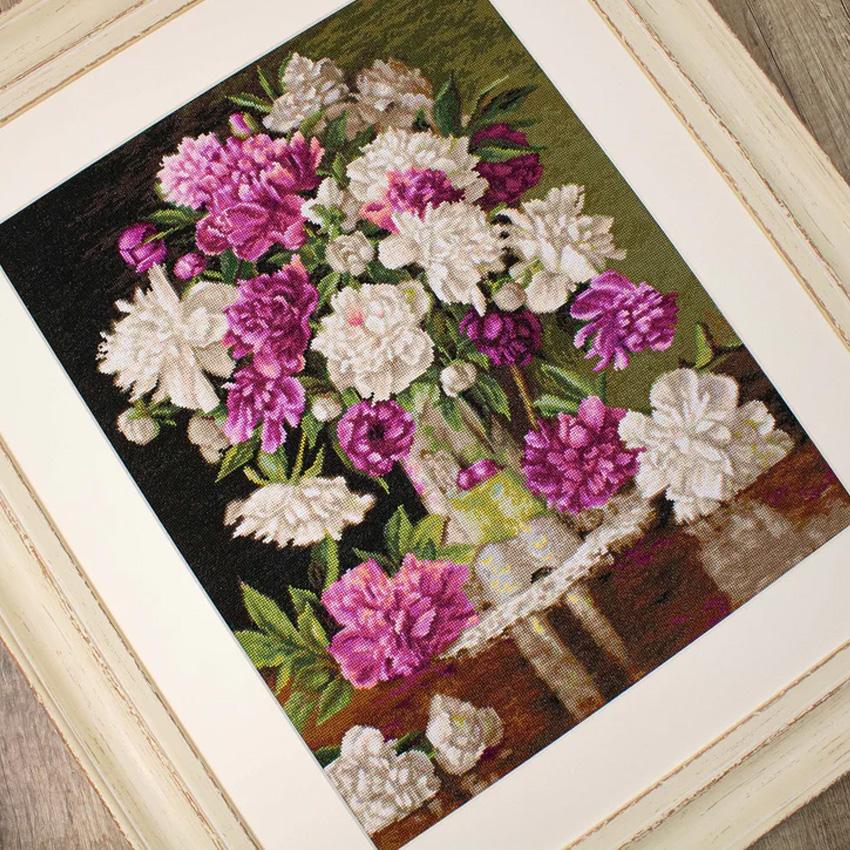 輸入刺繍 Luca-s B608 Red and White Peonies 赤と白のピオニー