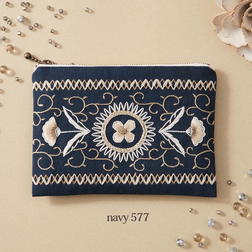 戸塚刺繍キット ARABESQUE ジップポーチ1 | 戸塚刺しゅう 刺繍キット