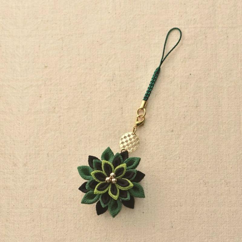 京ちりめん つまみ細工 根付 大正ロマン 市松 Lh 461 Panami タカギ繊維 ストラップ 飾り T 55 手芸のハグルマ 通販 Yahoo ショッピング