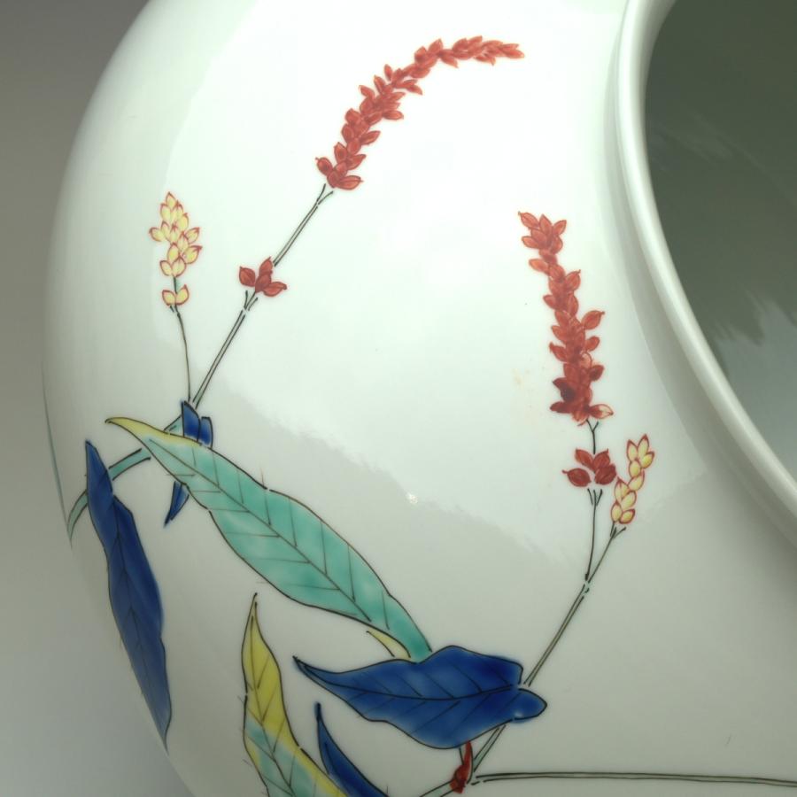 趣楽】 人間国宝 【十三代 酒井田柿右衛門(本人)】作 『濁手 草花文