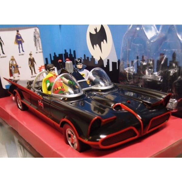 (未使用･未開封品)マテルアクションフィギュア バットマン 1966年TVシリーズ バットモービル 1/12スケール プラスチック製 塗装済みアクションフィギュア Amazon.co.jp: マテルアクションフィギュア バットマン 1966年TV