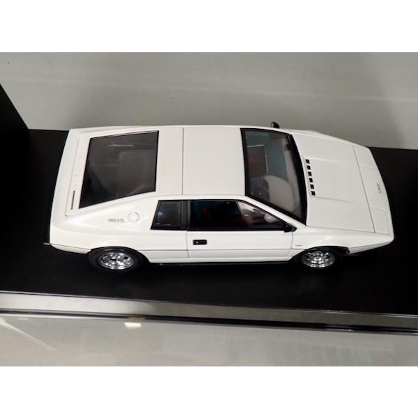 オートアート 1/18 007私を愛したスパイ ロータス エスプリ オートアート 1/18 007私を愛したスパイ ロータス エスプリ