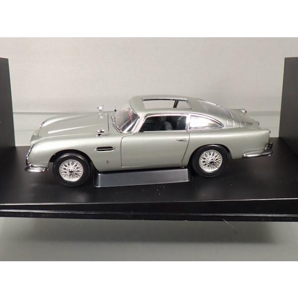 【希少】AUTOart アストンマーチンDB5 ジェームス・ボンド・コレクション 希少】AUTOart アストンマーチンDB5 ジェームス・ボンド・コレクション