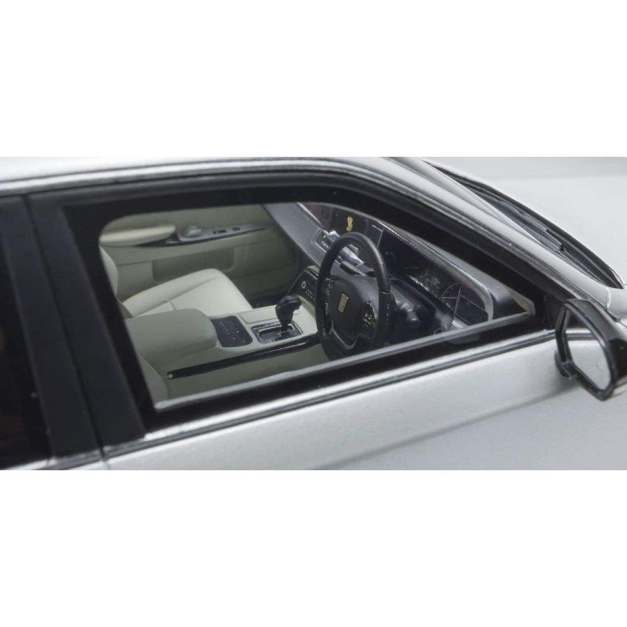 京商 samurai 1/18 トヨタ センチュリー GRMN ホワイト 完成品