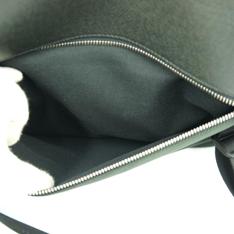 LOUIS VUITTON ルイヴィトン(LOUIS VUITTON)タイガ LOUIS VUITTON ルイヴィトン(LOUIS VUITTON)タイガ