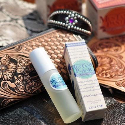 MUSTANG PASTE Ｐ ＷＡＴＥＲ マスタング ペースト 天然100％ホースオイル レザーオイル 革用純国産馬油 皮革手入れ MUSTANG P WATER ホースオイル 保革油 メ | 