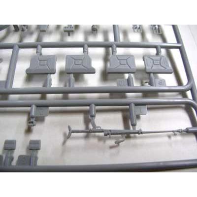 ブロンコモデル ブロンコ 1/35 CB35013 sd.kfz.221装甲車(MG34 ブロンコモデル ブロンコ 1/35 CB35013 sd.kfz.221装甲車(MG34