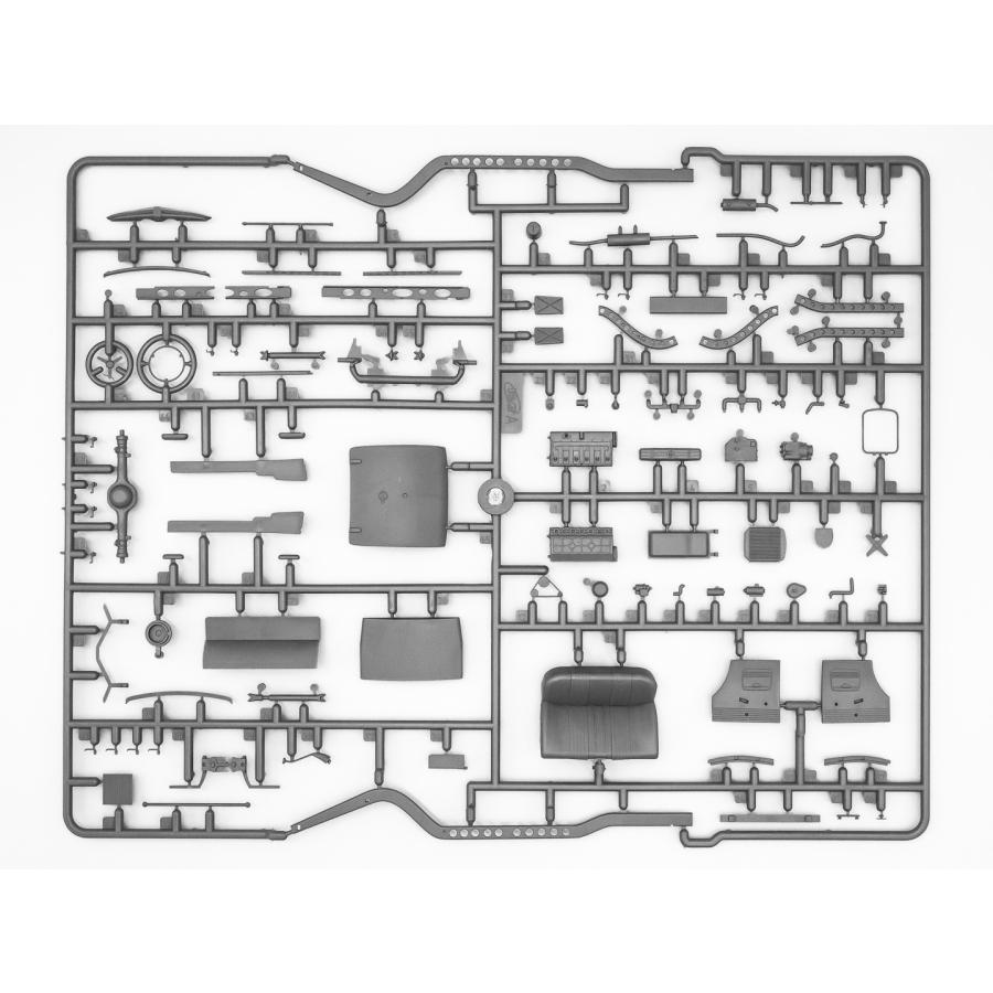 ICM 1/35 IC35471 独アドミラル将官用オープンスタッフカー+独兵3体｜sieikan｜15