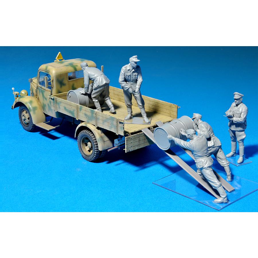 ミニアート（MiniArt） 【SALE】 1/35 MA35150 独MB1500A 4X4カーゴ
