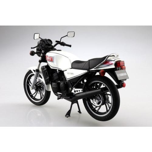 アオシマ 1/12 Yamaha RZ250(ニューパールホワイト) 完成品バイク｜sieikan｜02