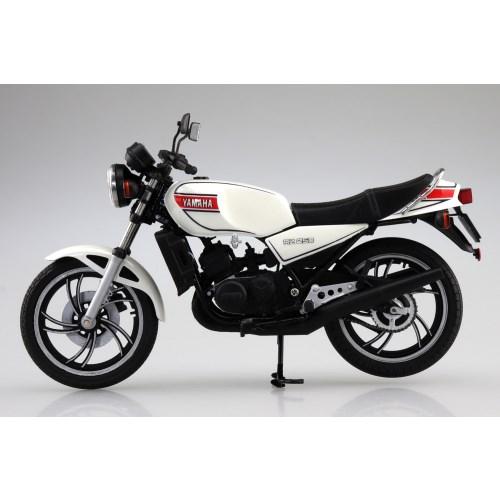 アオシマ 1/12 Yamaha RZ250(ニューパールホワイト) 完成品バイク｜sieikan｜05