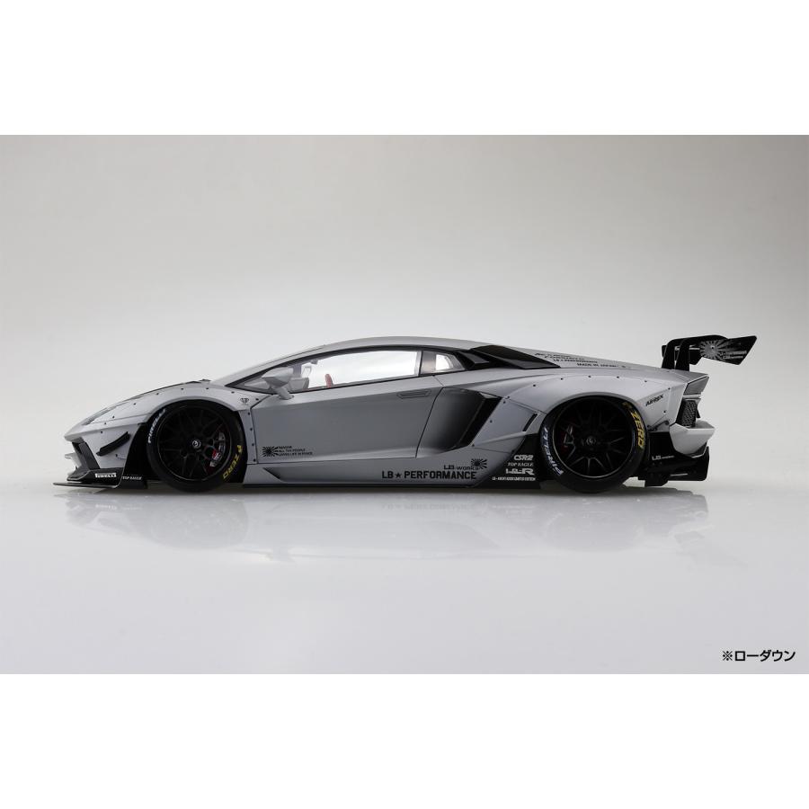 青島文化教材社 アオシマ 1/24 LBワークス ランボルギーニ アヴェン