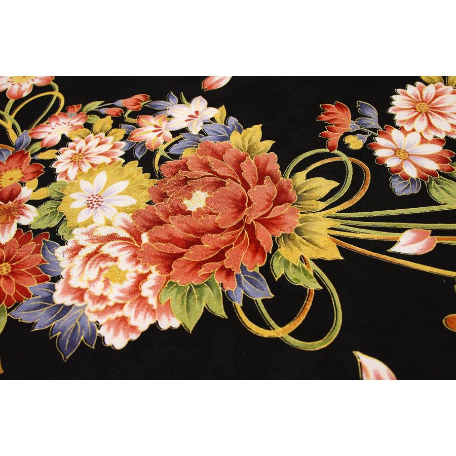シルク 綸子 リンズ 黒系の地色に花丸文様 シルク 正絹 和柄 和風 友禅 衣装 生地 着物 はぎれ ハギレ Ye 156 シルク本舗 通販 Yahoo ショッピング