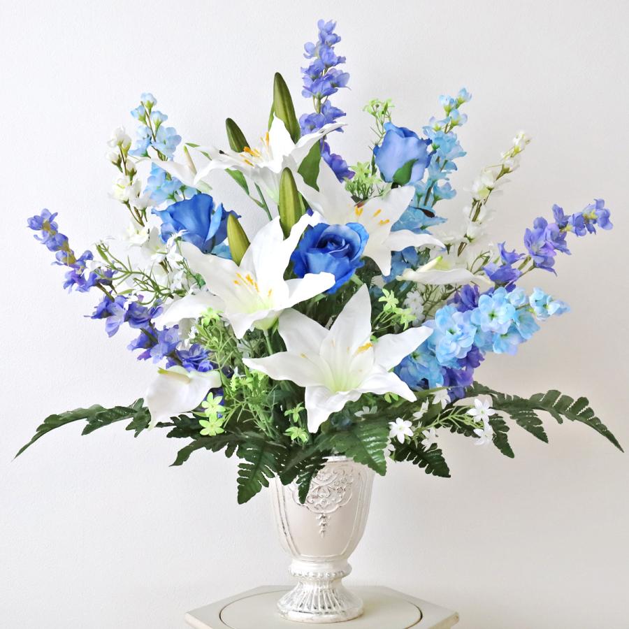 造花アレンジ　シャルムブラン 造花 アレンジ デルフィニウムとカサブランカの豪華なアレンジ シルク