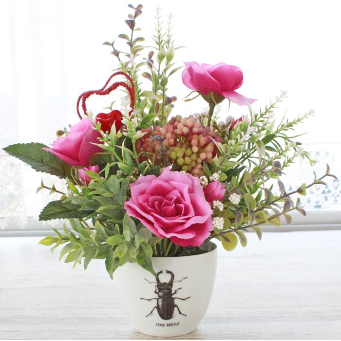 造花 ローズとラベンダーのハートピックのアレンジ バレンタイン