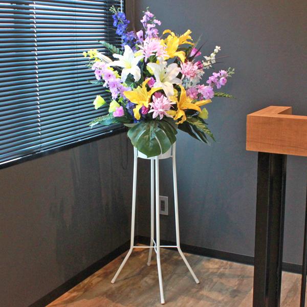 クリアランス大セール 造花 インテリア 観葉植物 2色のカサブランカとネリネの豪華スタンドアレンジ シルクフラワー Ct触媒 Ym2 開店祝い お祝い クリアランス売筋品 Miracleleaffl Com