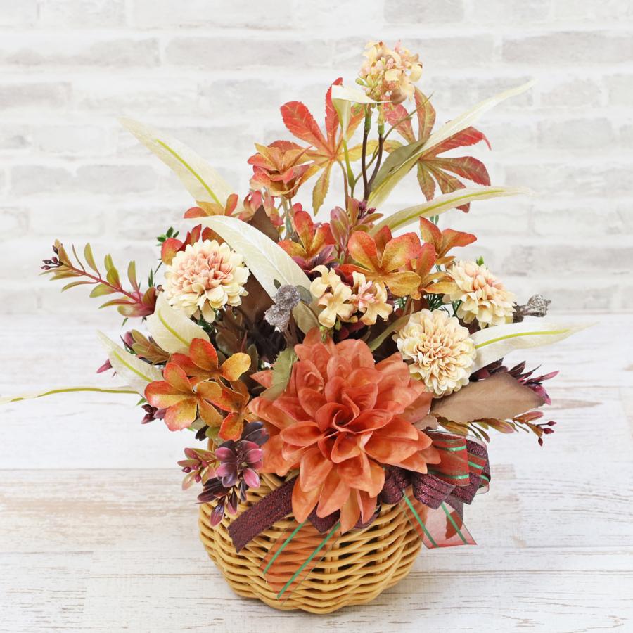 造花 ドウダンツツジとダークダリアのかごアレンジ 秋のアレンジ