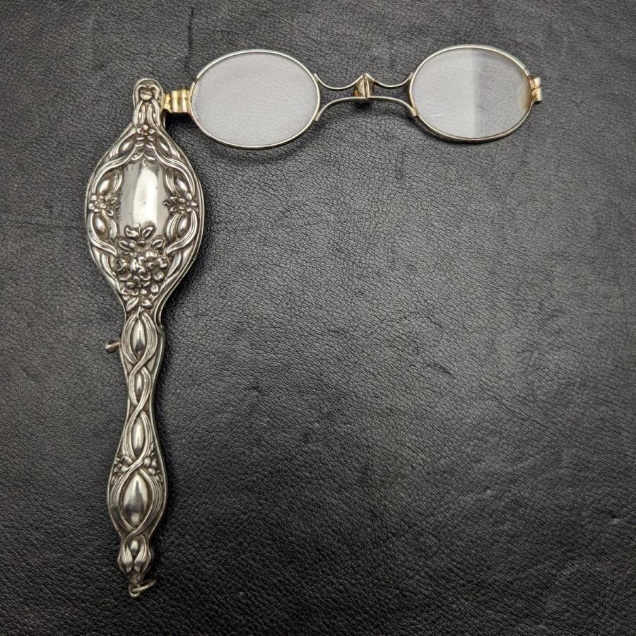 【サイズ交換ＯＫ】 アンティーク ロニエット 携帯用折りたたみ式眼鏡 純銀（925シルバー）フローラル彫刻 双眼鏡、オペラグラス