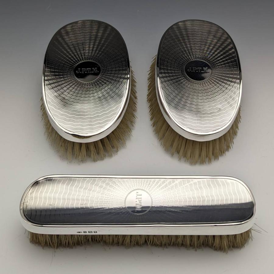 英国製 純銀 シルバー ヘッド アンティーク ブラシ 1920年頃 英国アンティーク 純銀製ハンドル ブラシ3点セット Charles