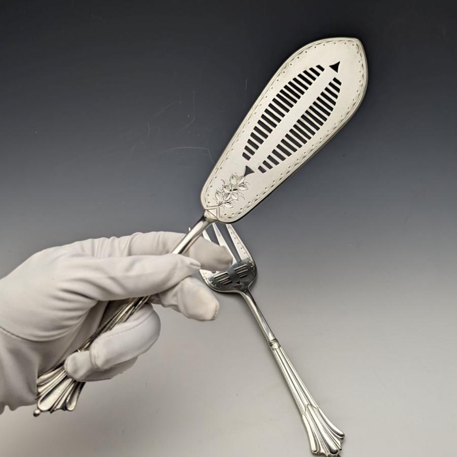 19世紀後半 英国アンティーク シルバープレート製 サーバーセット GOLDSMITHS & SILVERSMITHS 19世紀後半 英国アンティーク シルバープレート製 サーバーセット