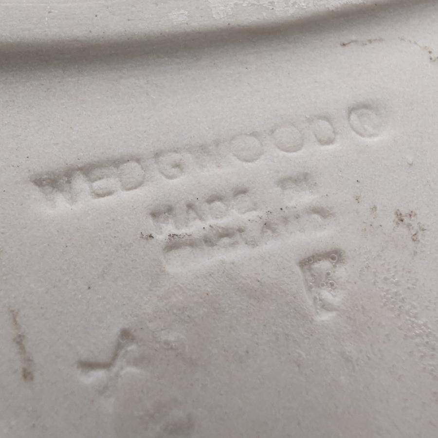 英国ヴィンテージ ウェッジウッド ジャスパーウェア製 スペード型ディッシュ ホワイト 英国ヴィンテージ ウェッジウッド ジャスパーウェア製 スペード