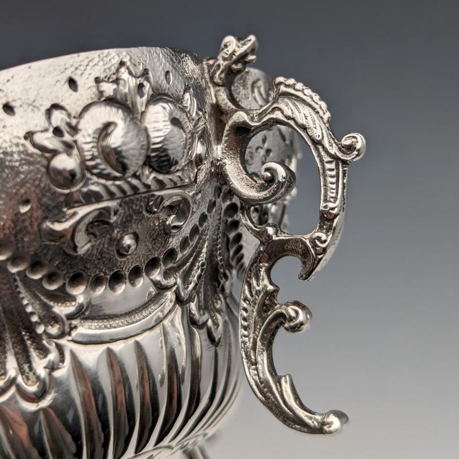 1903年 英国アンティーク 純銀製 脚付きボウル 126g Goldsmiths &amp; Silversmiths 1903年 英国アンティーク 純銀製 脚付きボウル 126g Goldsmiths