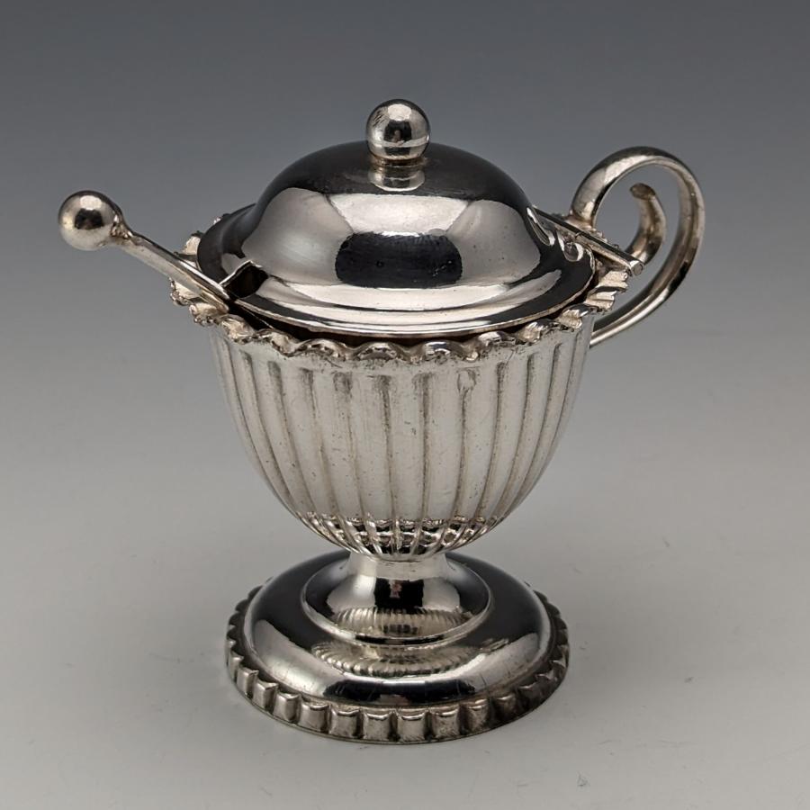 1910年頃 英国アンティーク シルバープレート製 調味料入れセット