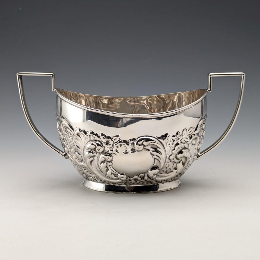 20世紀前半 英国ヴィンテージ シルバープレート製 ティーセット 3点セット 20世紀前半 英国ヴィンテージ シルバープレート製 ティーセット