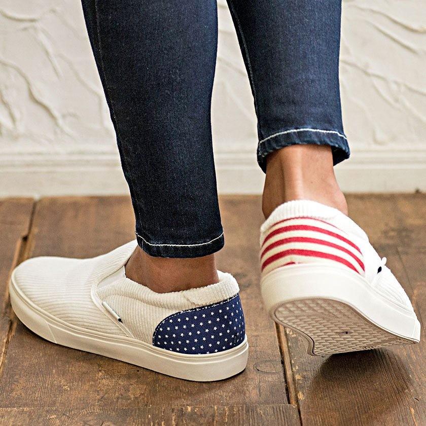 スリッポン メンズ スニーカー ボア 靴 Cavaria キャバリア コーデュロイボア星条旗スリッポン 全2色 シューズ 国旗 オフホワイト ベージュ 白秋 冬 Cacon19 01 シルバーバレット 通販 Yahoo ショッピング