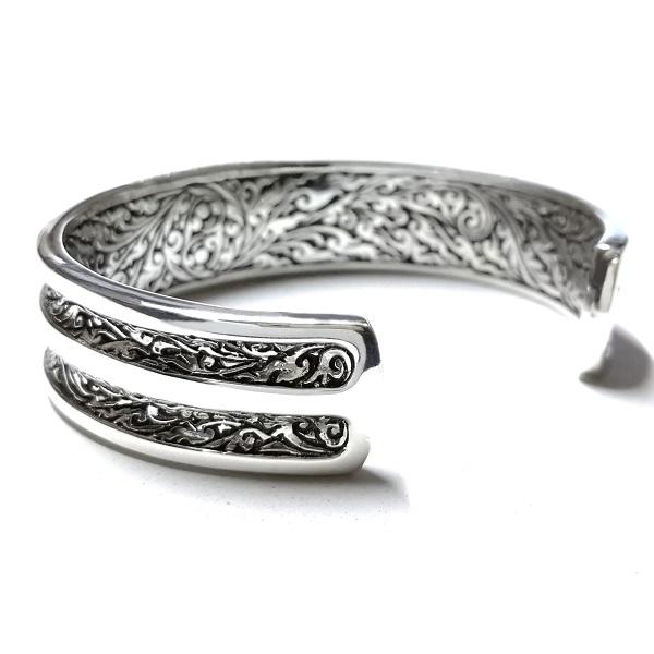 ZOCALO（ソカロ） クラウン・ドージェ ・バングル: Crown Dorje Bangle