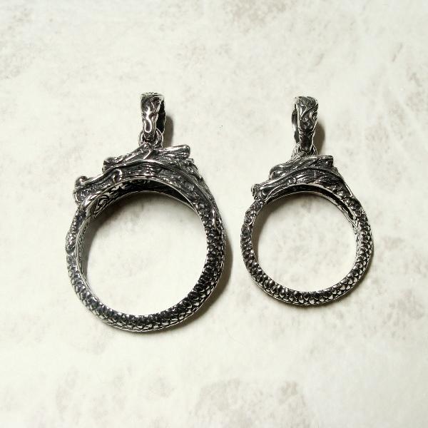 ZOCALO ZOCALO（ソカロ） ウロボロス・ドラゴン ペンダント