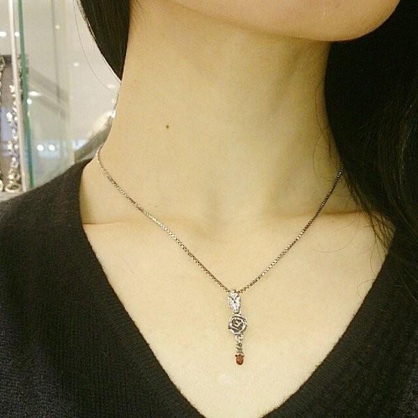 ZOCALO（ソカロ） ジュエルド・ローズ ・ペンダントトップ・ガーネット