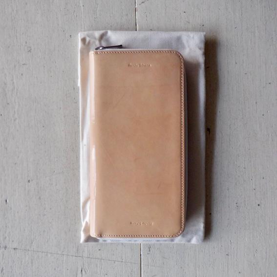 Hender Scheme（エンダースキーマ） long zip purse patent natural