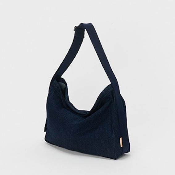Hender Scheme エンダースキーマ square shoulder bag small indigo｜simonsandco｜02