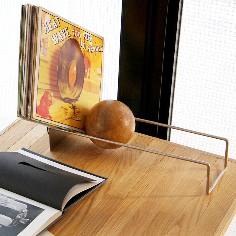 スロープ ブックエンド SLOPE BOOK END HERE 本立て 本 レコード 天然