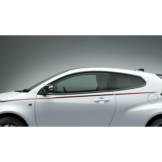 ティーアールディー ヤリス 1#系 GXPA16 MXPA12 GR ボディストライプ MS316-52014 TRD