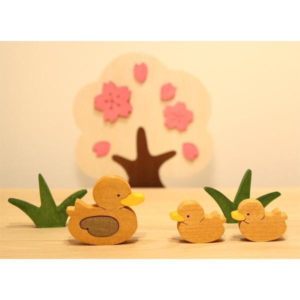 彩り歳時記 4月　桜とカルガモ　4月置物　季節飾り　季節の置物 |  | 01