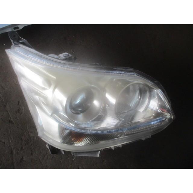 ダイハツ LA100S ムーブ ムーヴ 右・ヘッドランプ ライト HID 81110