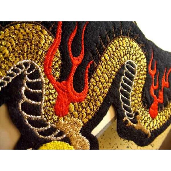 本格刺繍昇り龍ワッペン「黒」アイロン接着竜ドラゴン和柄 : 刺繍家族