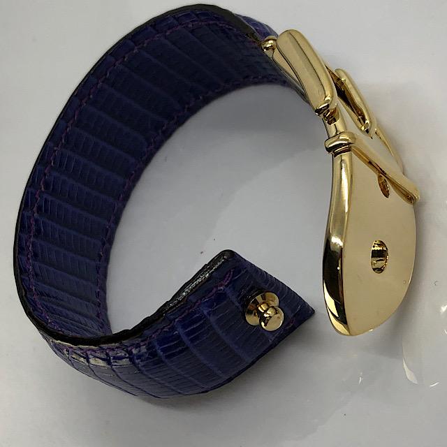 GUCCI レザーバングルベルトモチーフ