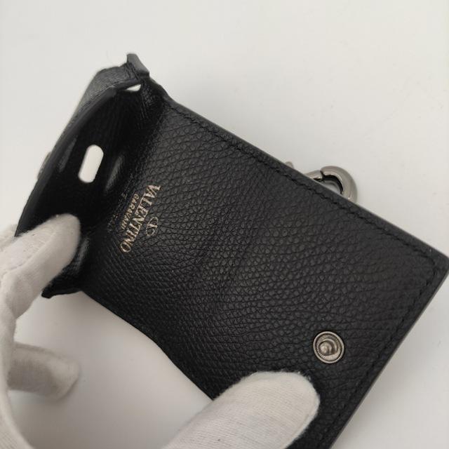 ヴァレンティノ ガラヴァーニ Vロゴ Signature AirPod Proケース