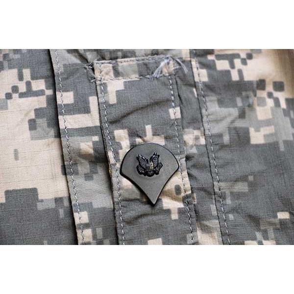 ☆11 米軍 U.S.ARMY ECWCS GEN3 LEVEL6 ピンズ付き UCP デジタルカモ