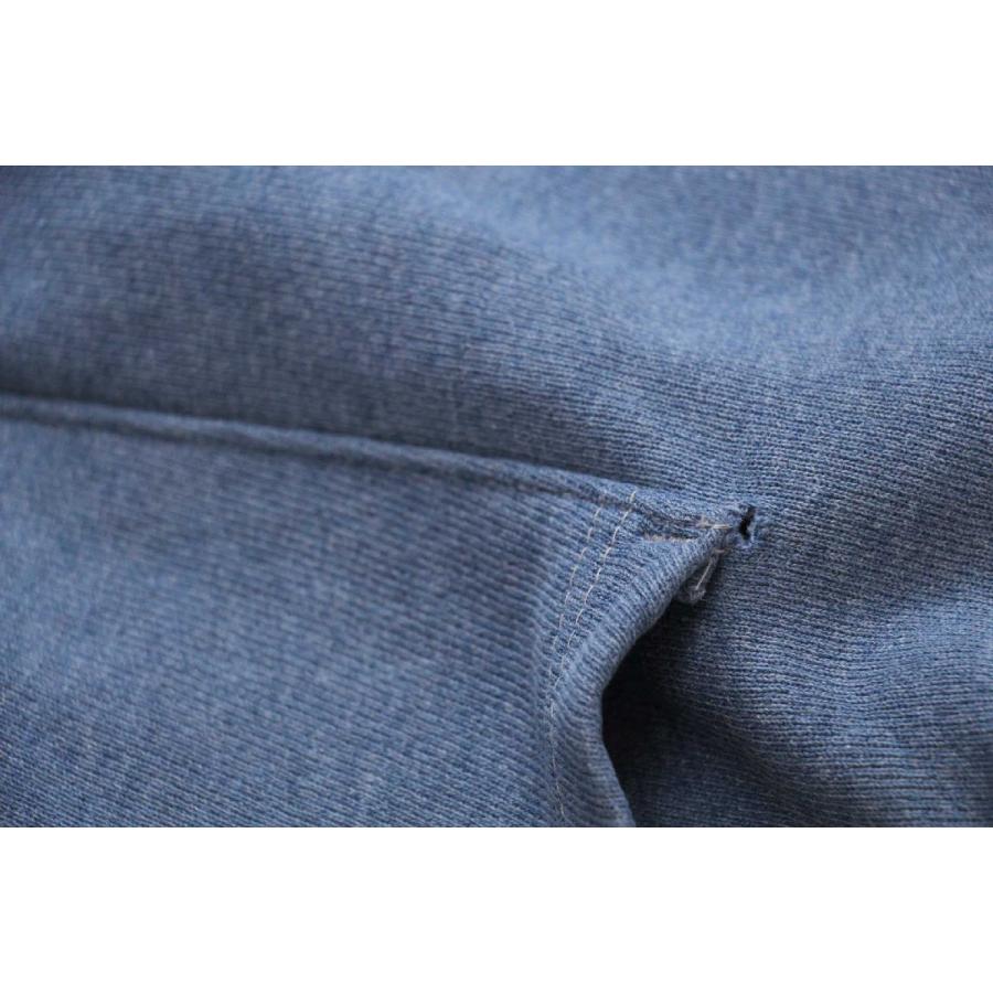 Champion（チャンピオン） 90s USA製 スクリプト ビッグロゴ刺繍