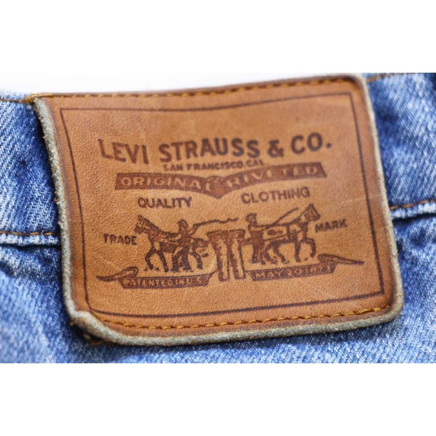 Levi