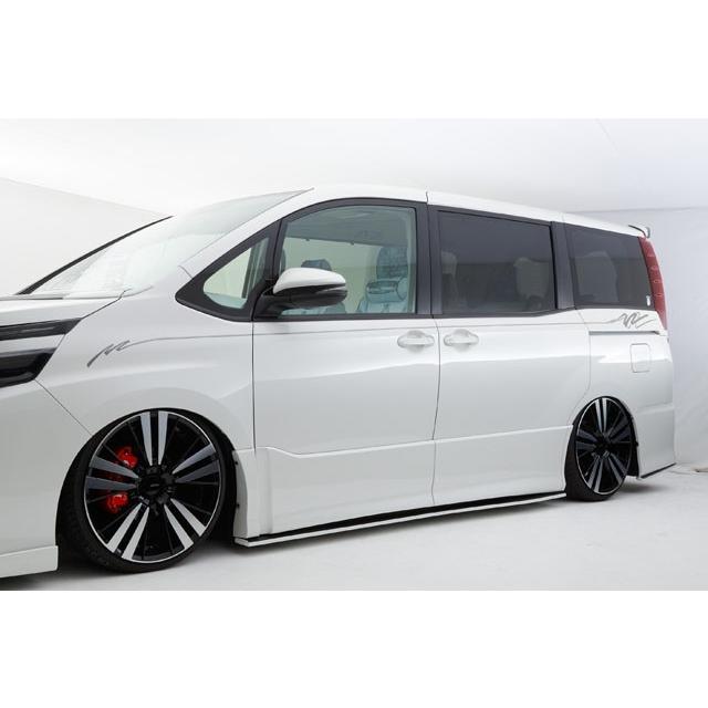 80VOXY(ヴォクシー) ZSグレード サイドフラップ 純正色塗装済み！(2色