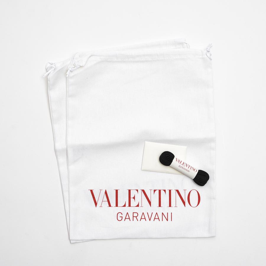 VALENTINO VALENTINOスタッズ アンタイトルド スニーカー VALENTINO VALENTINOスタッズ アンタイトルド スニーカー