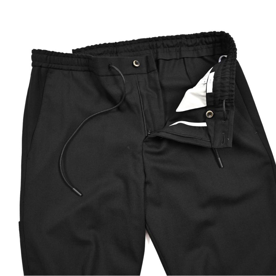 PT TORINO ピーティートリノ / TRAVELLER SOFT FIT 高機能ウール ドローコード付きイージースラックス ブラック / セール対象の画像
