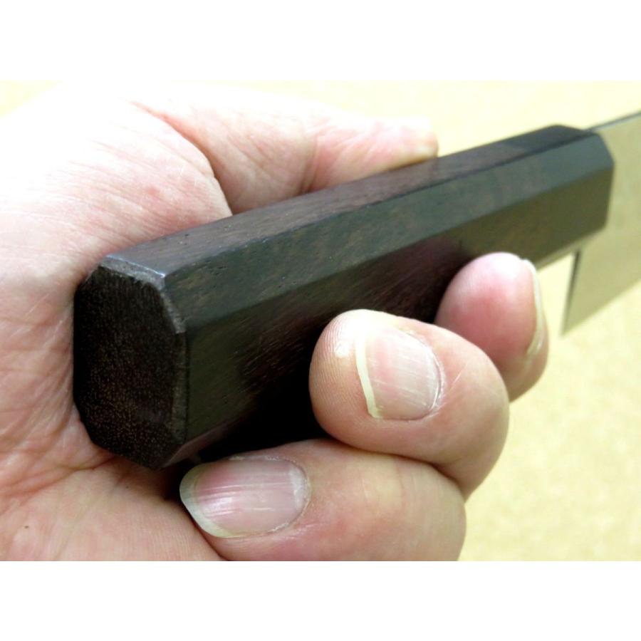 関の刃物 牛刀 210mm 伊勢谷治平 VG10 33層ニッケルダマスカス 包丁 楽天市場】関の刃物 牛刀 21cm (210mm) 伊勢谷治平 V金10号 VG10